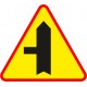 Naklejka znak ostrzegawczy A-6c Skrzyżowanie z drogą podporządkowaną występującą po lewej stronie